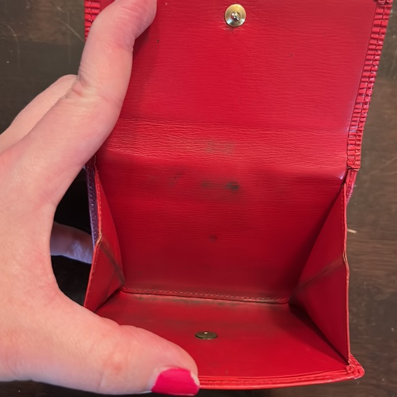 Authentic Louis Vuitton Red Epi compact wallet - Picture 8 of 12